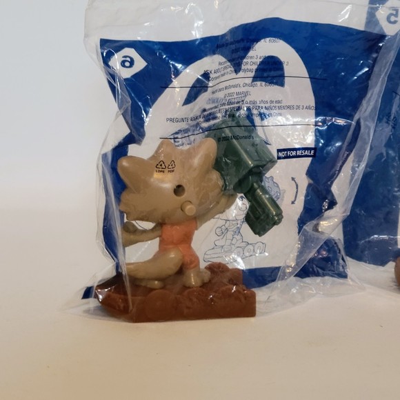 Marvel Studios Thor Love And Thunder McDonalds Toys. Golden Thor & Rocket. - Picture 5 of 6